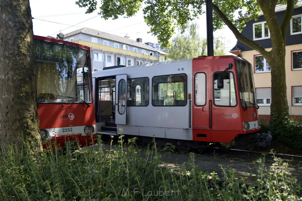 VU Roller KVB Bahn Koeln Luxemburgerstr Neuenhoefer Allee P004.JPG - Miklos Laubert